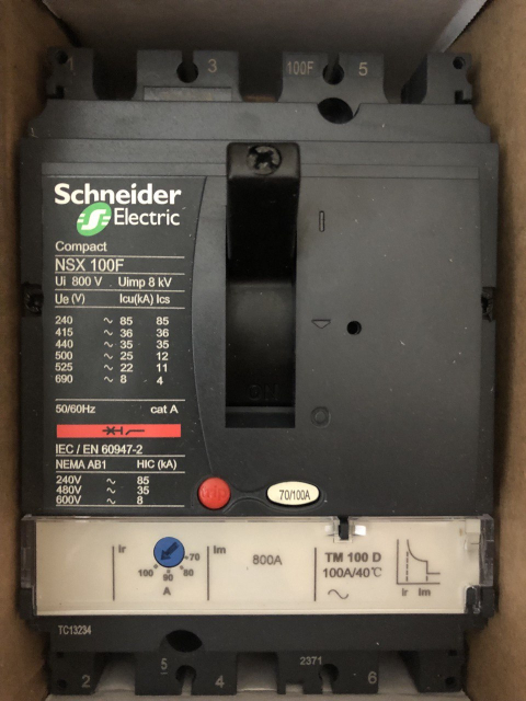 SCHNEIDER ELECTRIC LV429630